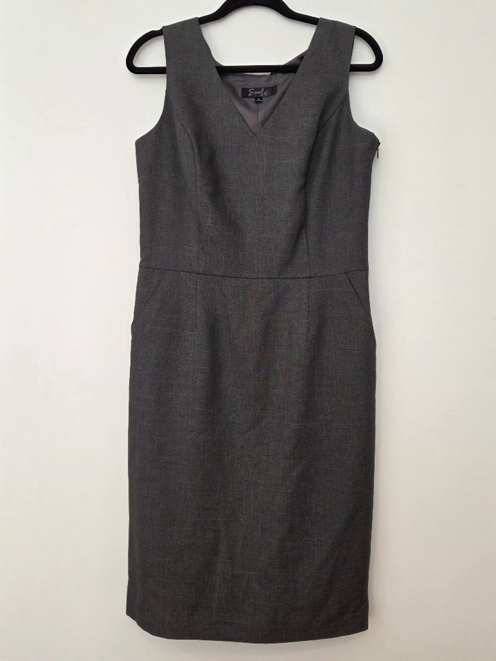 Emily Charcoal Gray Sheath Dress Size 6 Pockets Lined Career Office